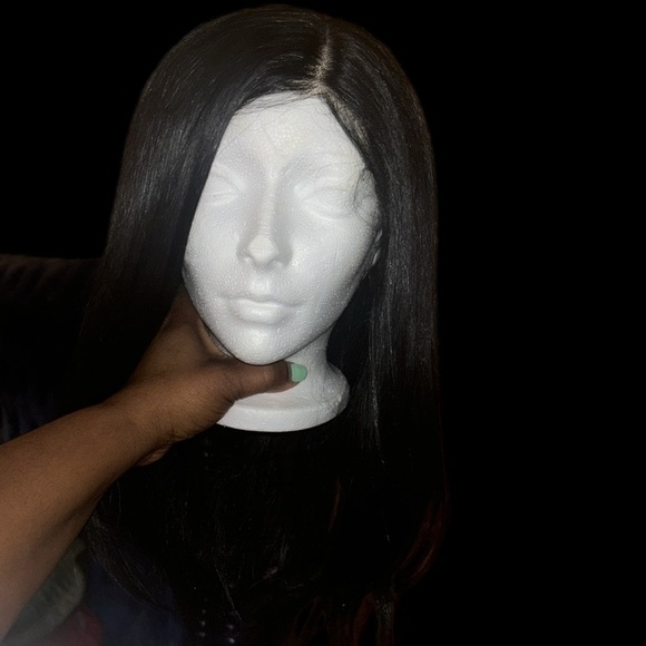 Outre Selena  Natural look HD Lace straight hair wig 150% density - Picture 11 of 16